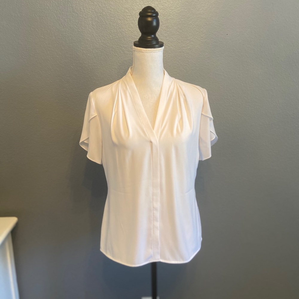 Calvin Klein White Flutter Short Sleeve Blouse - M